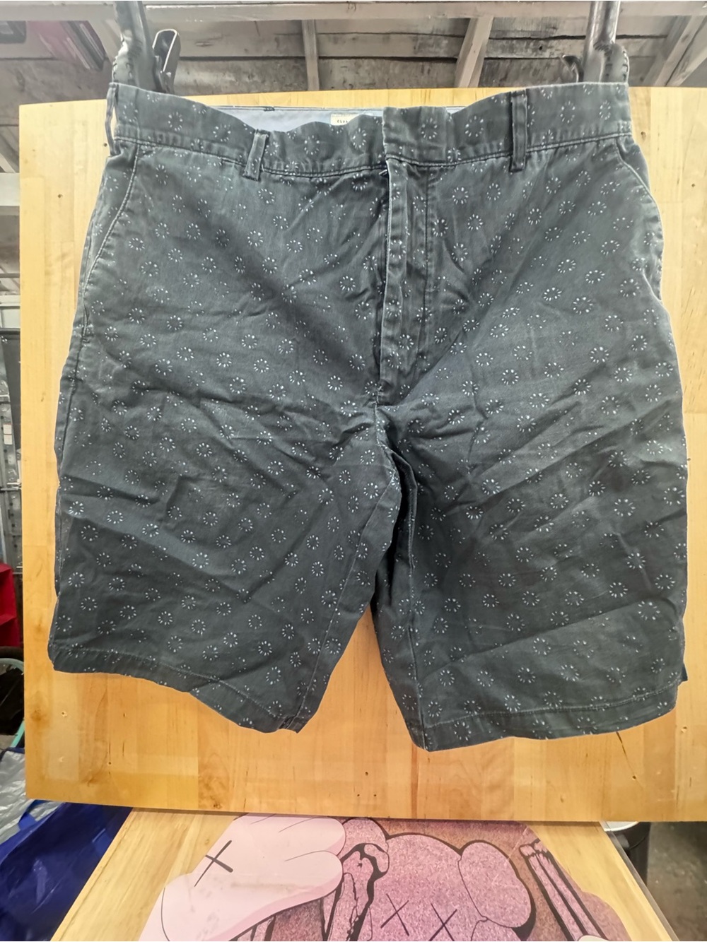 Club Monaco Dark Gray Printed Flat-Front Men's Shorts